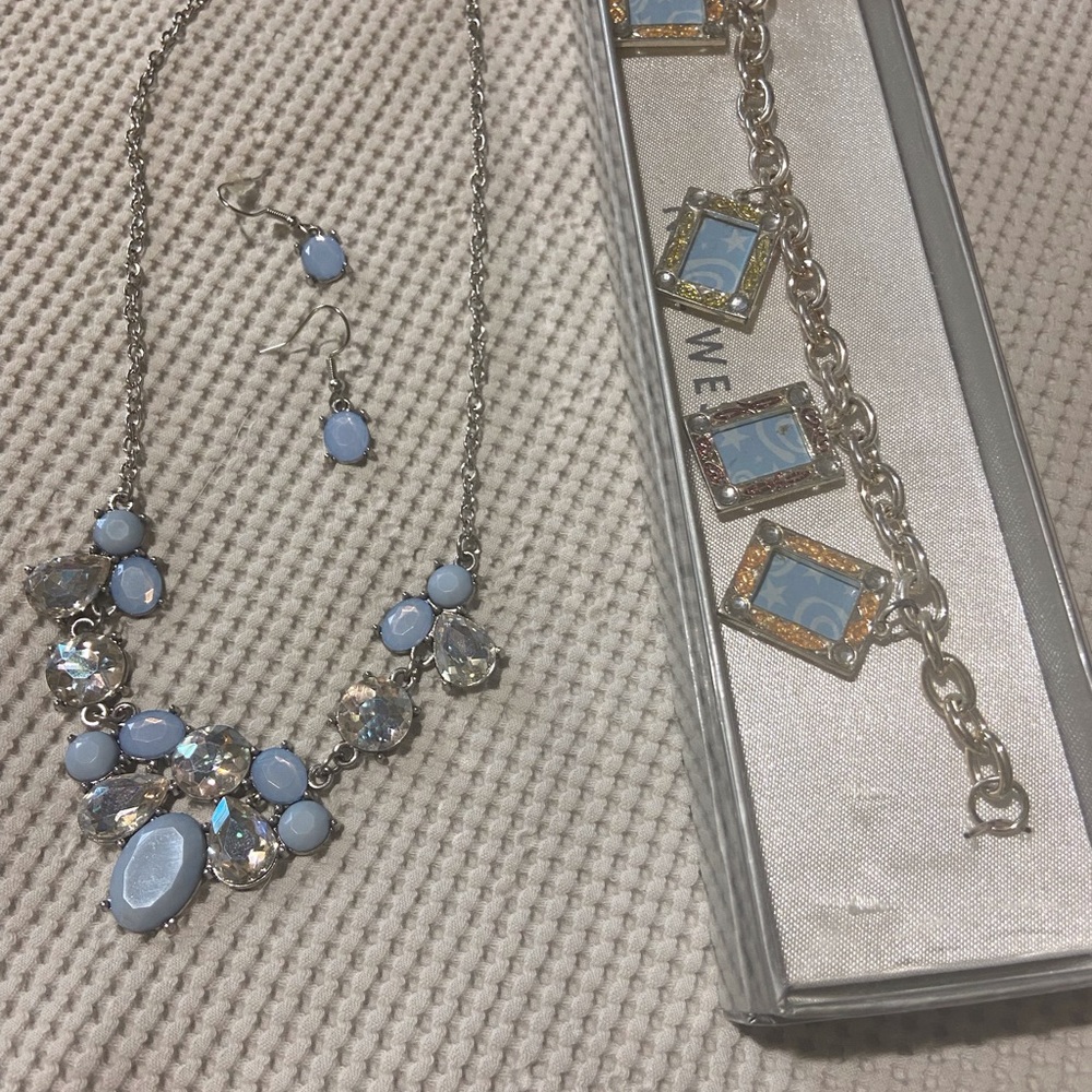 EUC 5 Paparazzi Necklace and Earrings sets, Nine West Bracelet